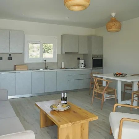 Mentoros * Karavádosz