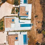 Villa Mentoros