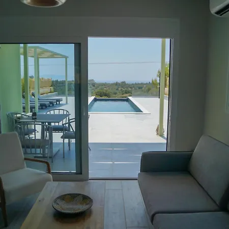 Villa Mentoros Karavádhos