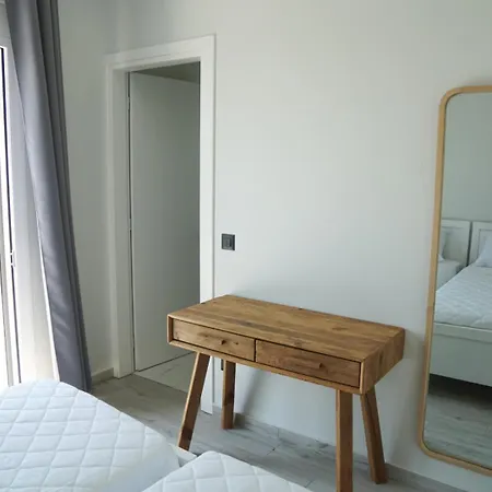 Willa Mentoros Karavádhos