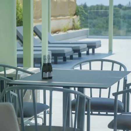 Villa Mentoros Karavádhos