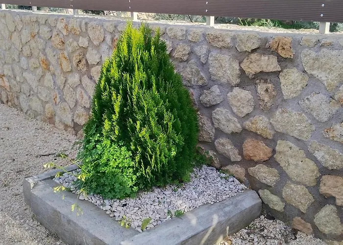 Mentoros Karavádhos