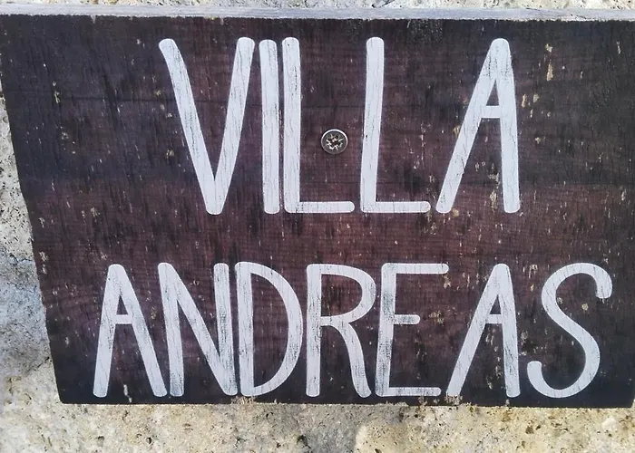 Willa Mentoros Karavádhos